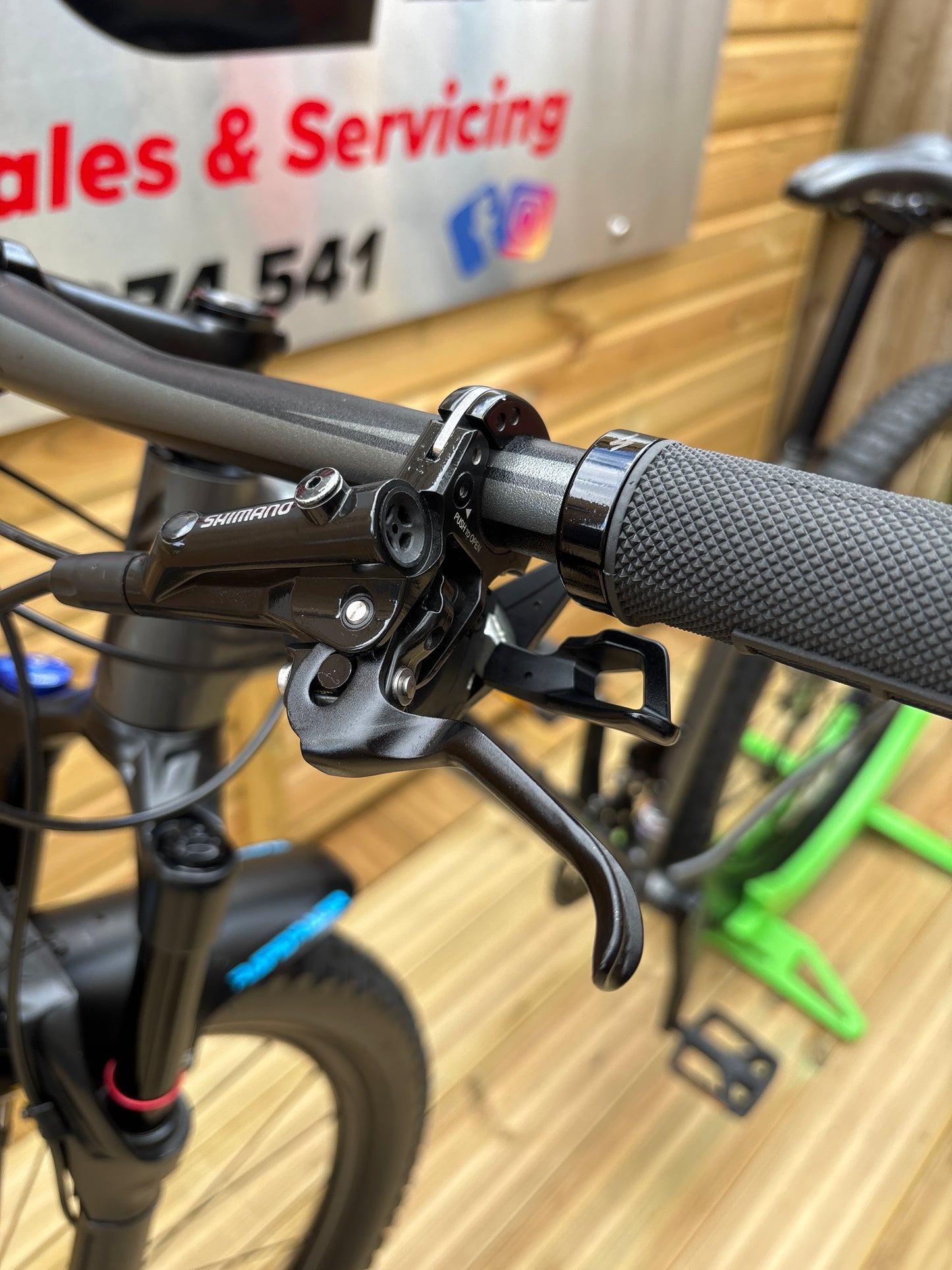 Specialized Chisel 29 hardtail mountain bike