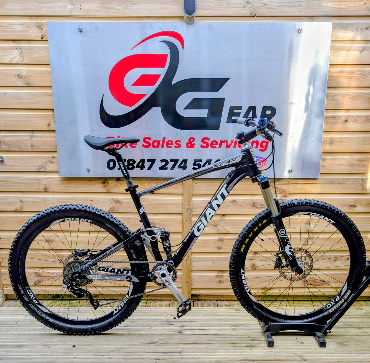 Giant Anthem X 2 full suspension mountain bike