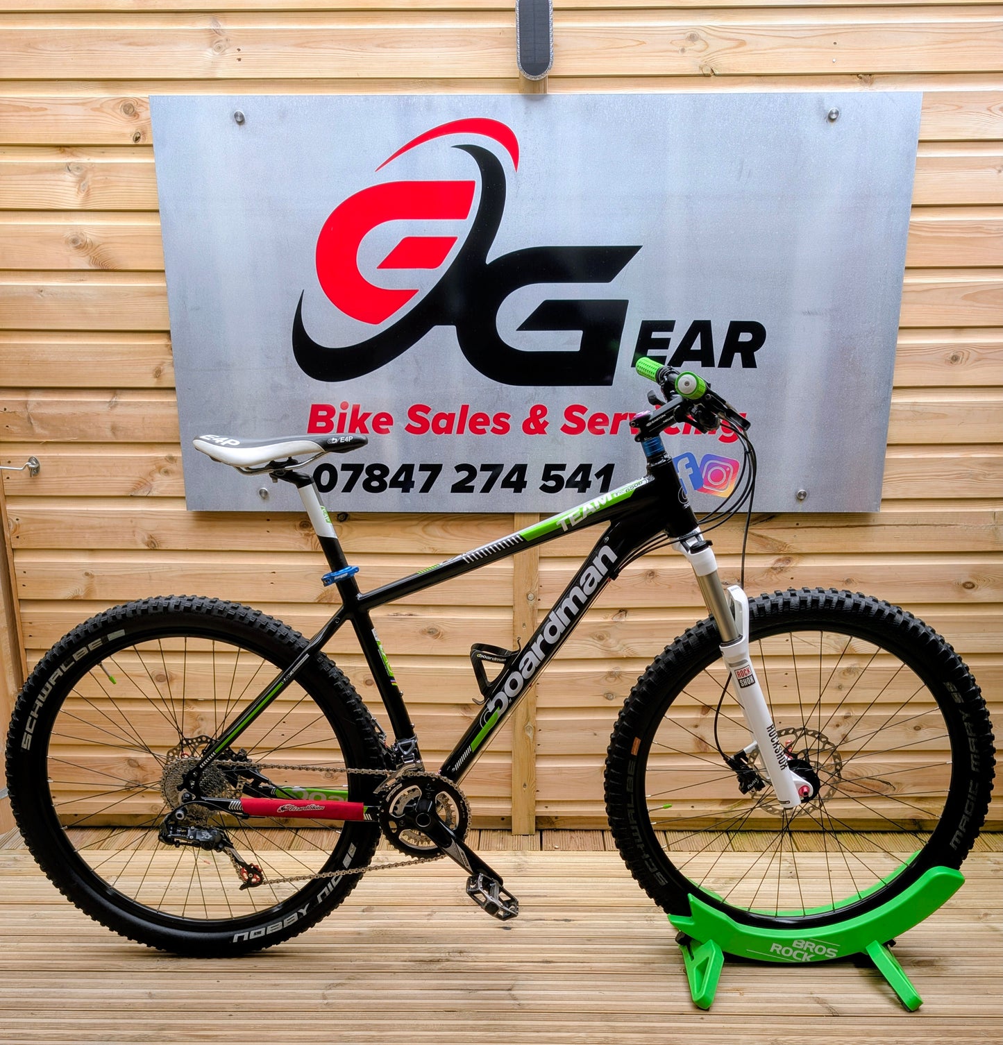 Boardman TXC650b hardtail mountain bike