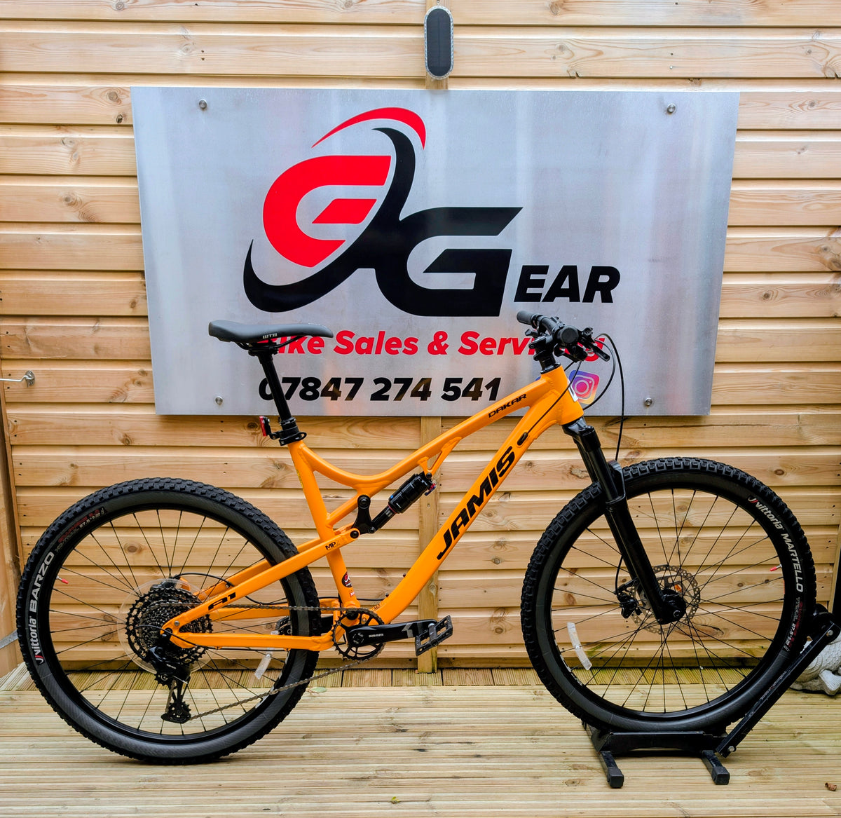 Jamis Dakar A1 full suspension mountain bike