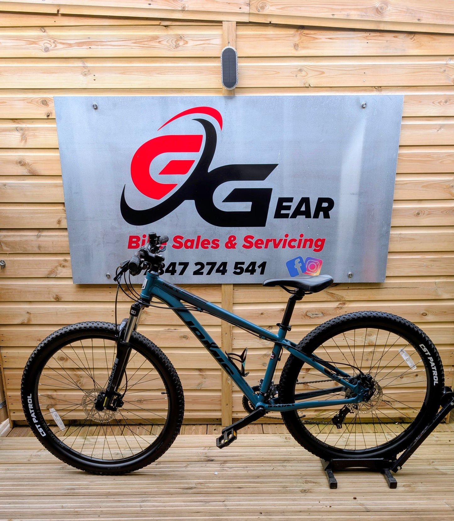 Jamis Trail X A2 hardtail mountain bike