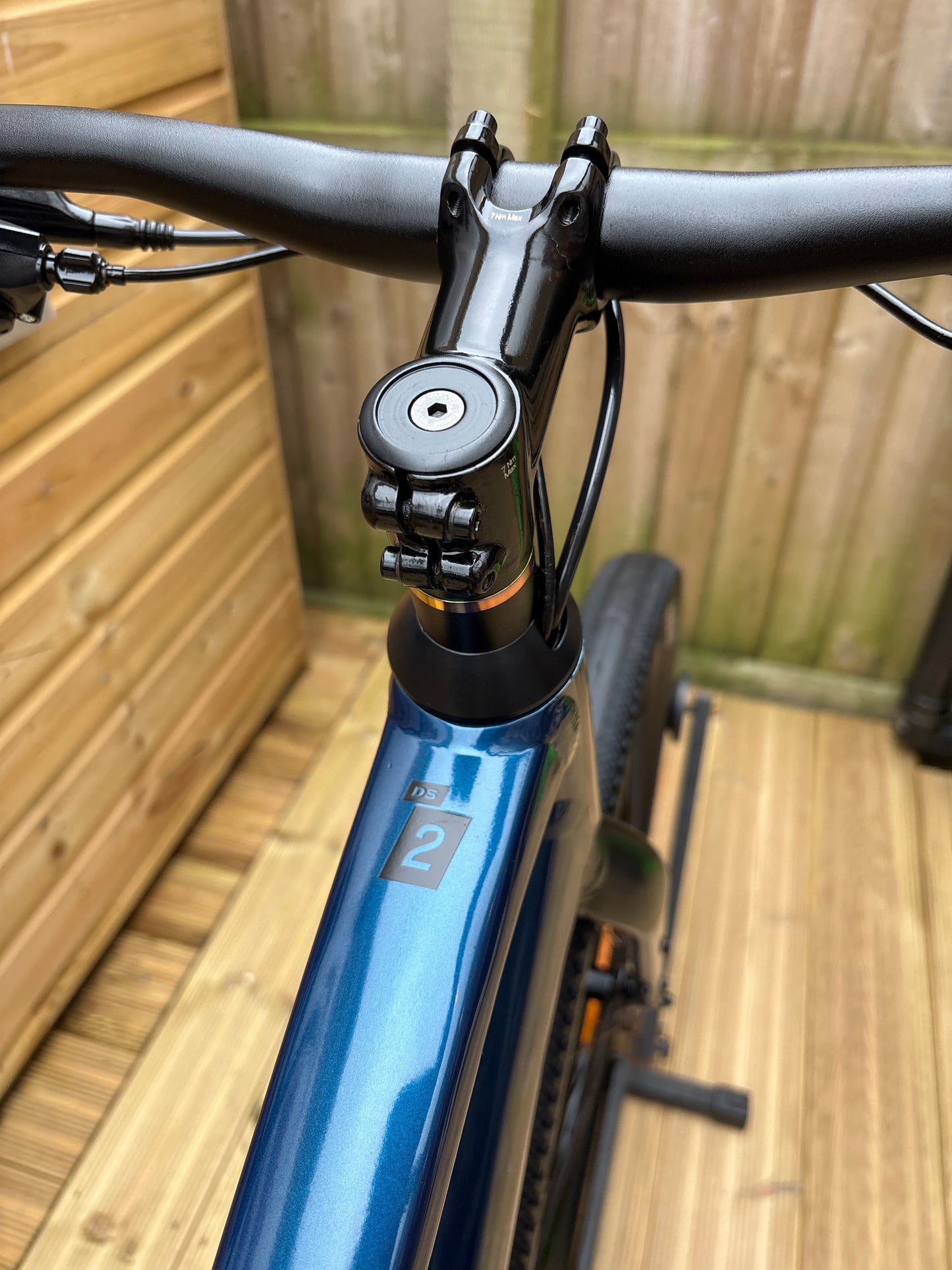 2024 Trek Dual Sport 2 Gen 5 Hybrid Bike