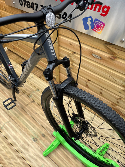 Giant Talon 2 hardtail mountain bike