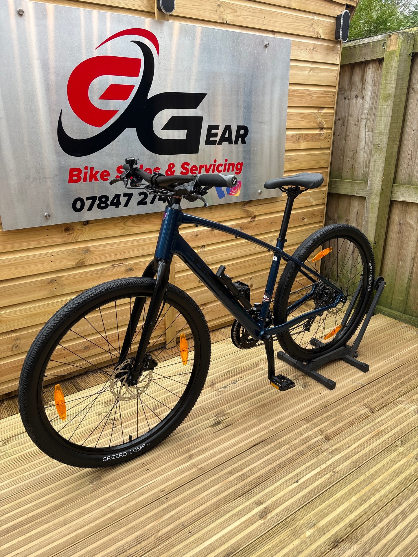 2024 Trek Dual Sport 2 Gen 5 Hybrid Bike