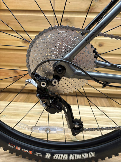 Specialized Chisel 29 hardtail mountain bike