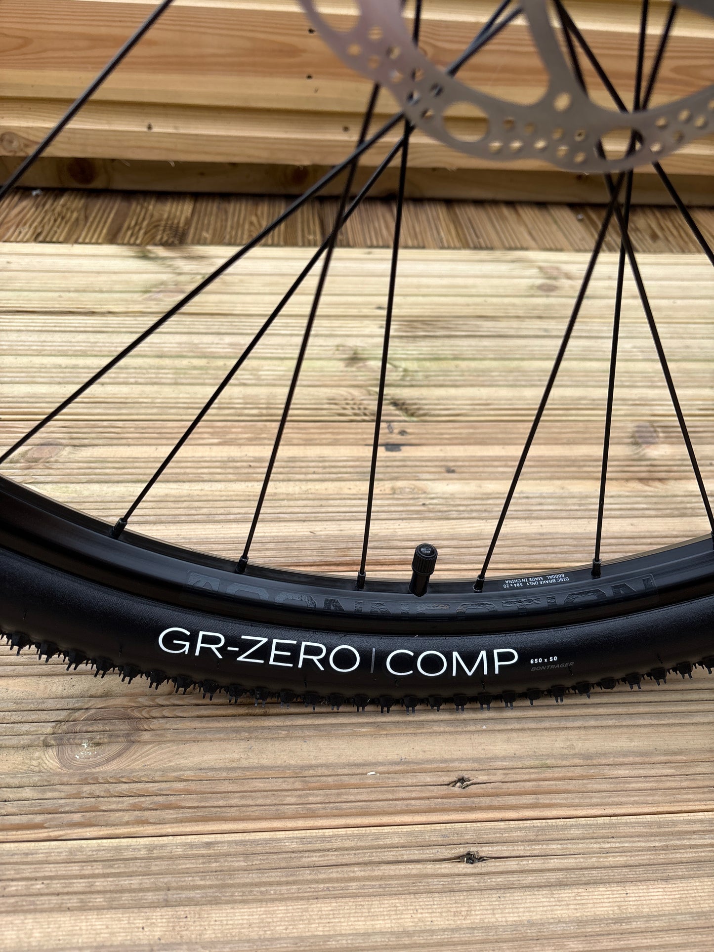 2024 Trek Dual Sport 2 Gen 5 Hybrid Bike