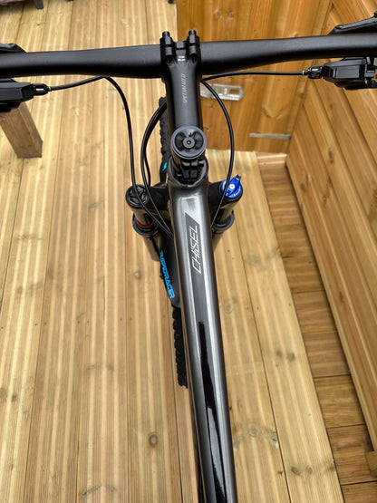 Specialized Chisel 29 hardtail mountain bike