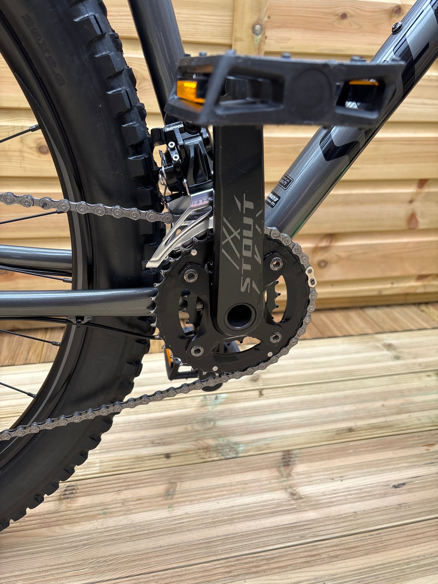 Specialized Chisel 29 hardtail mountain bike