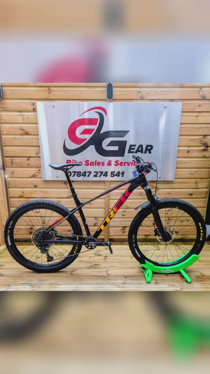 Trek Roscoe 8 hardtail mountain bike
