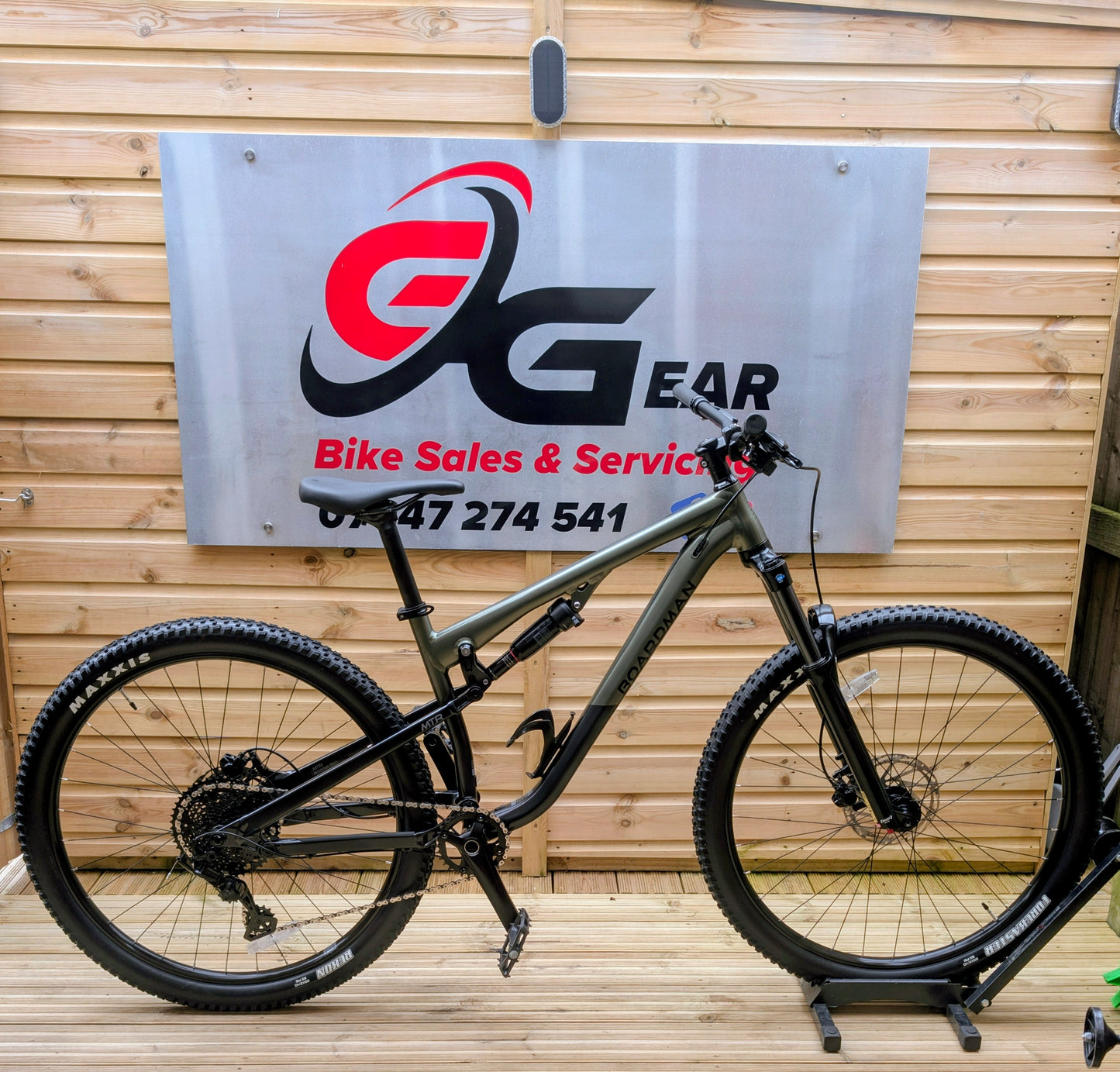 2026 Boardman MTR 8.6 full suspension mountain bike