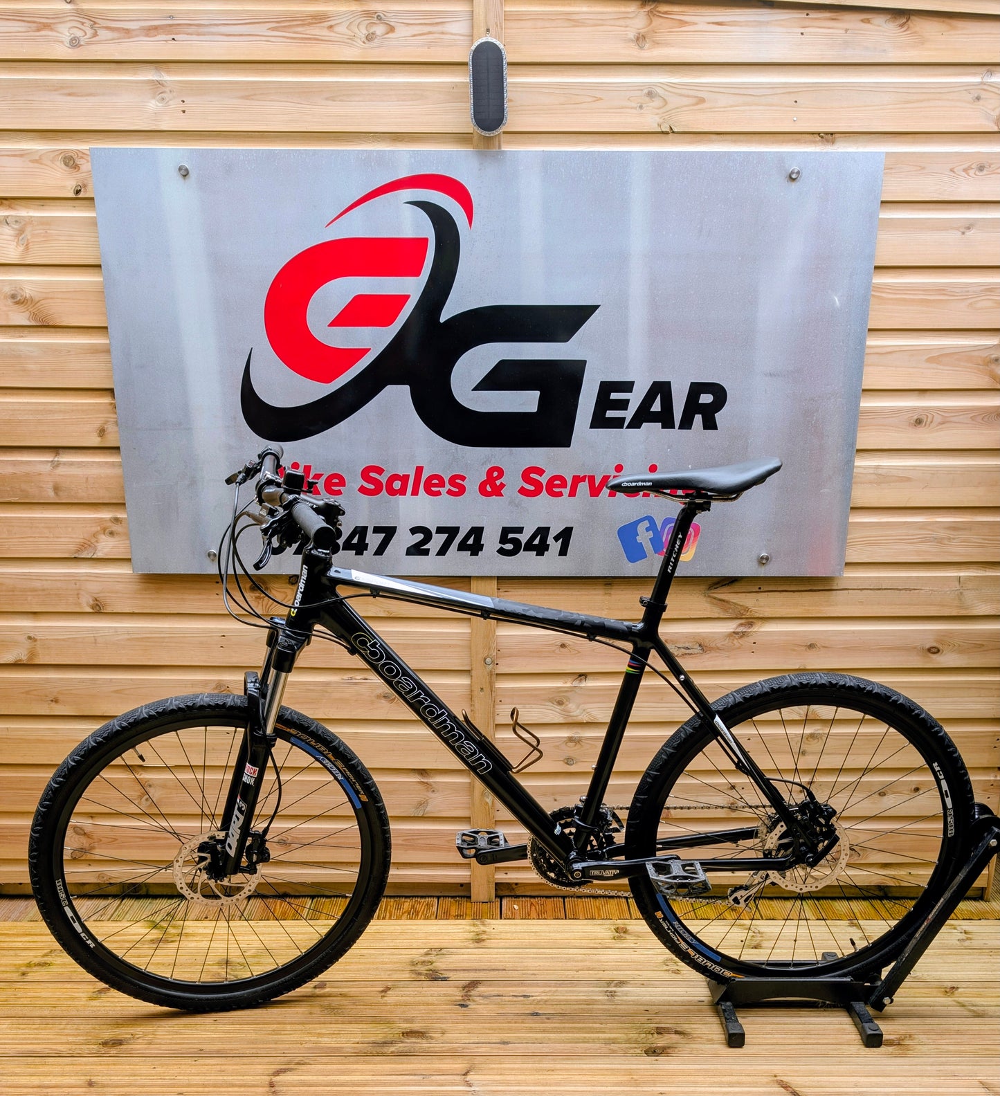 Boardman Sport hybrid bike