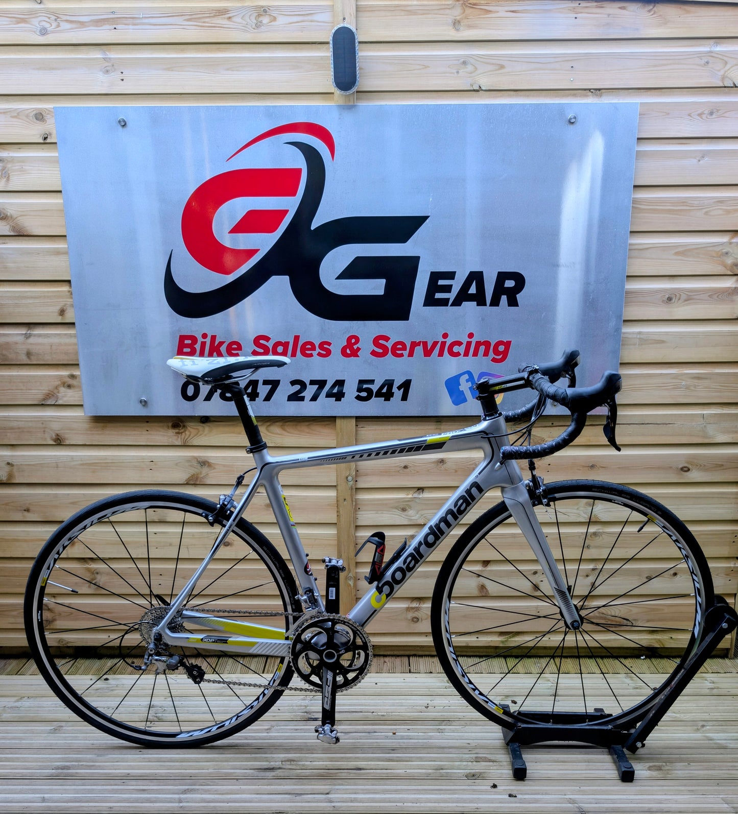Boardman Pro Carbon road bike