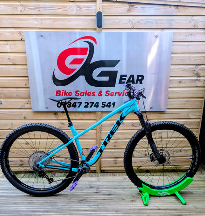 Trek Roscoe 7 hardtail mountain bike