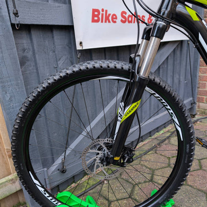 Specialized Rockhopper Expert 29 hardtail mountain bike