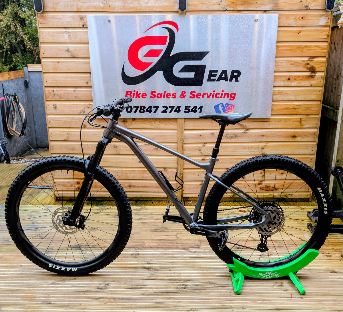 Giant Fathom 1 hardtail mountain bike