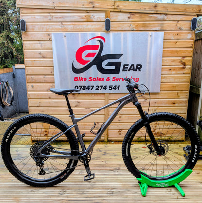 Giant Fathom 1 hardtail mountain bike
