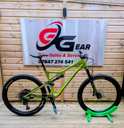Whyte T-140cr Carbon full suspension mountain bike