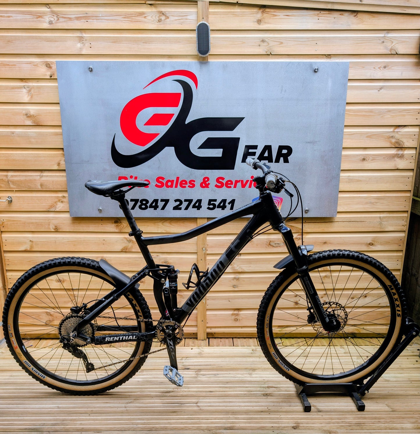 Voodoo Canzo full suspension mountain bike