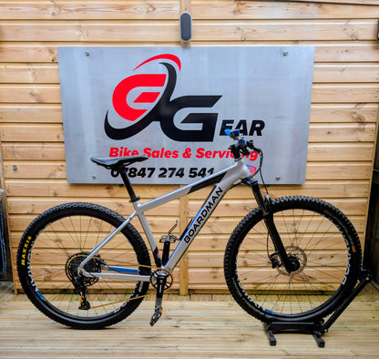 Boardman MHT 8.8 hardtail mountain bike