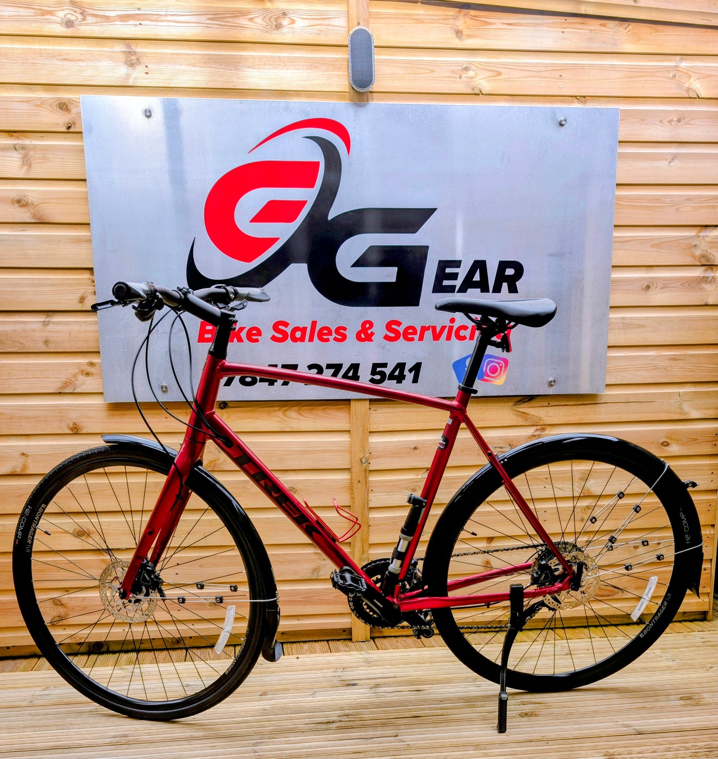 Trek FX3 hybrid touring bike XL